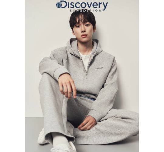  디스커버리 26FW 유니 에어 니트 후드 집업 DXTR27064