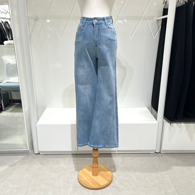 부츠컷 데님 팬츠 620880