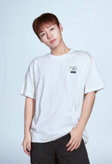 [26FW] 박지훈 콜라보 사인드 에디션 티셔츠 / SDUISDQ93 / 소진시까지 포카증정