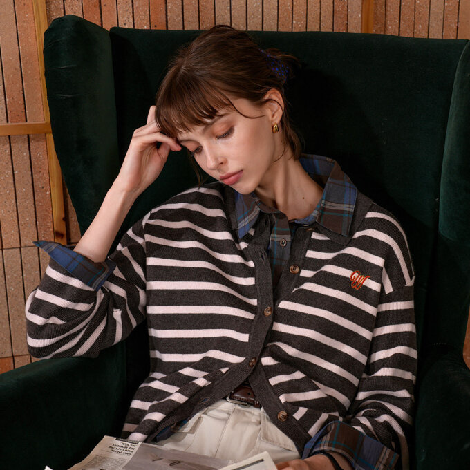 단버튼자수카라가디건_ZYCD260646