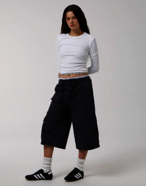Bermuda Cargo Pants (F) / WHTAF3881F