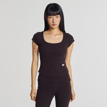 WOMEN 핏티드 스퀘어넥 캡 반팔티 (SLIM FIT) NBNEG2W472 BR