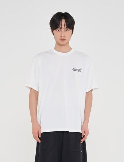 블러 그래픽 티셔츠