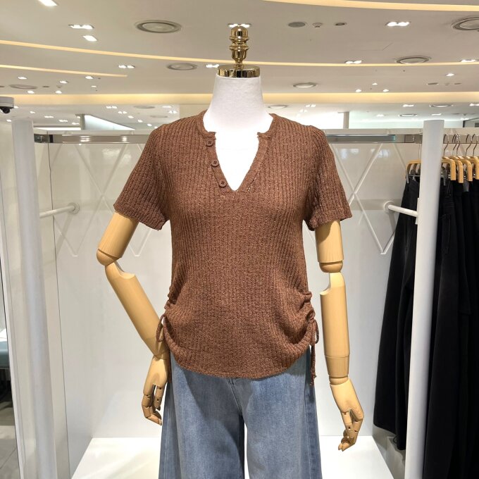 넥라인 배색 셔링 니트 622160