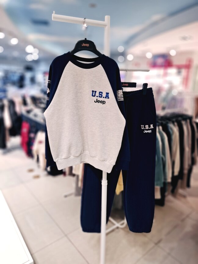 USA 배색 나글란 맨투맨 KR1TSU822 조거팬츠 KR1TPU922 NA